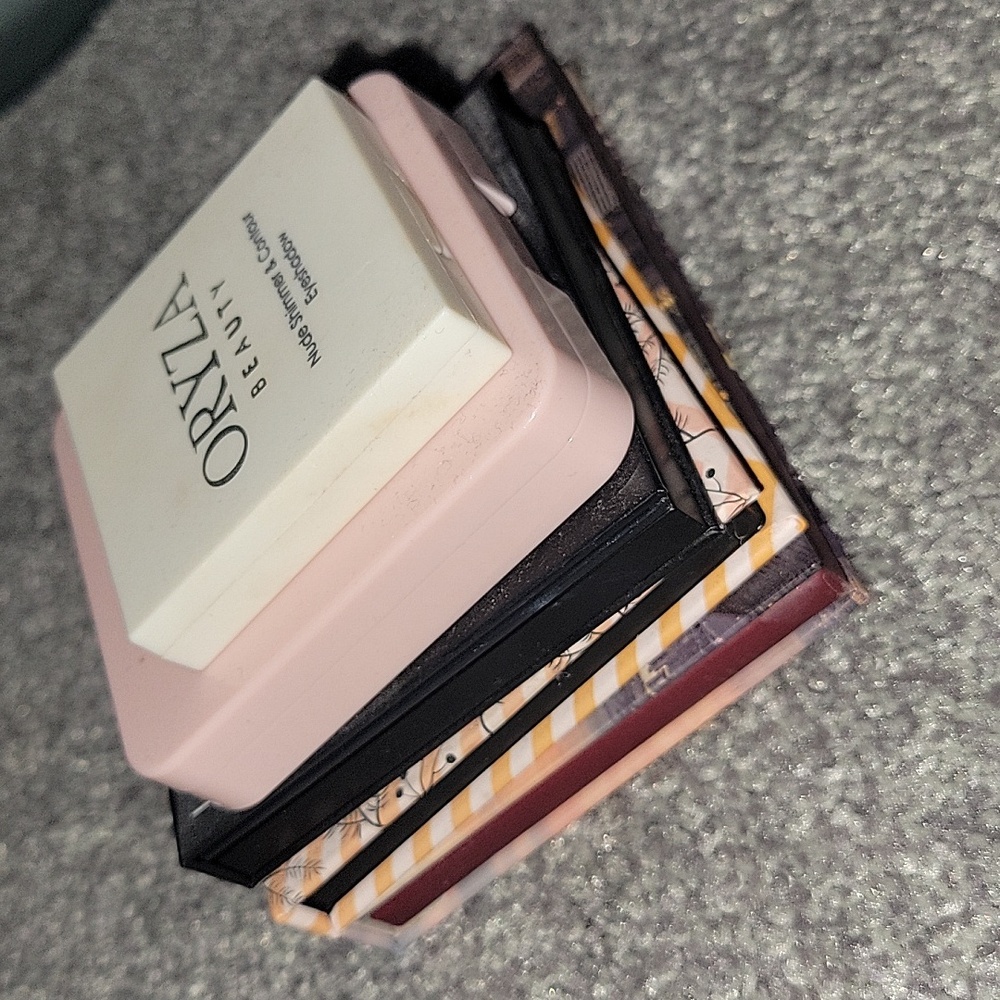 Mini Eyeshadow Palette Lot - Picture 13 of 13